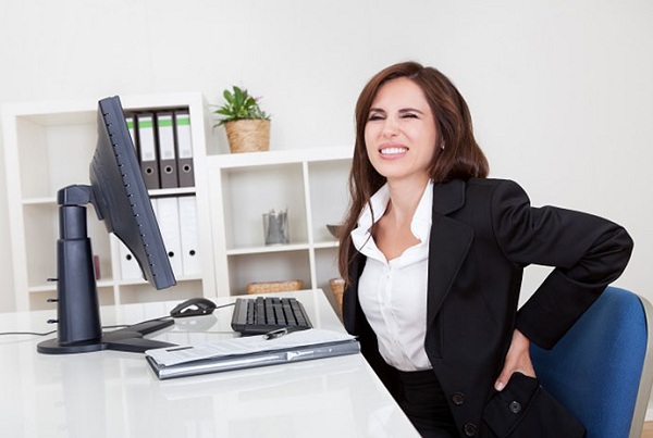 Sử dụng ghế xoay văn phòng an toàn phòng ngừa thoái hóa cột sống